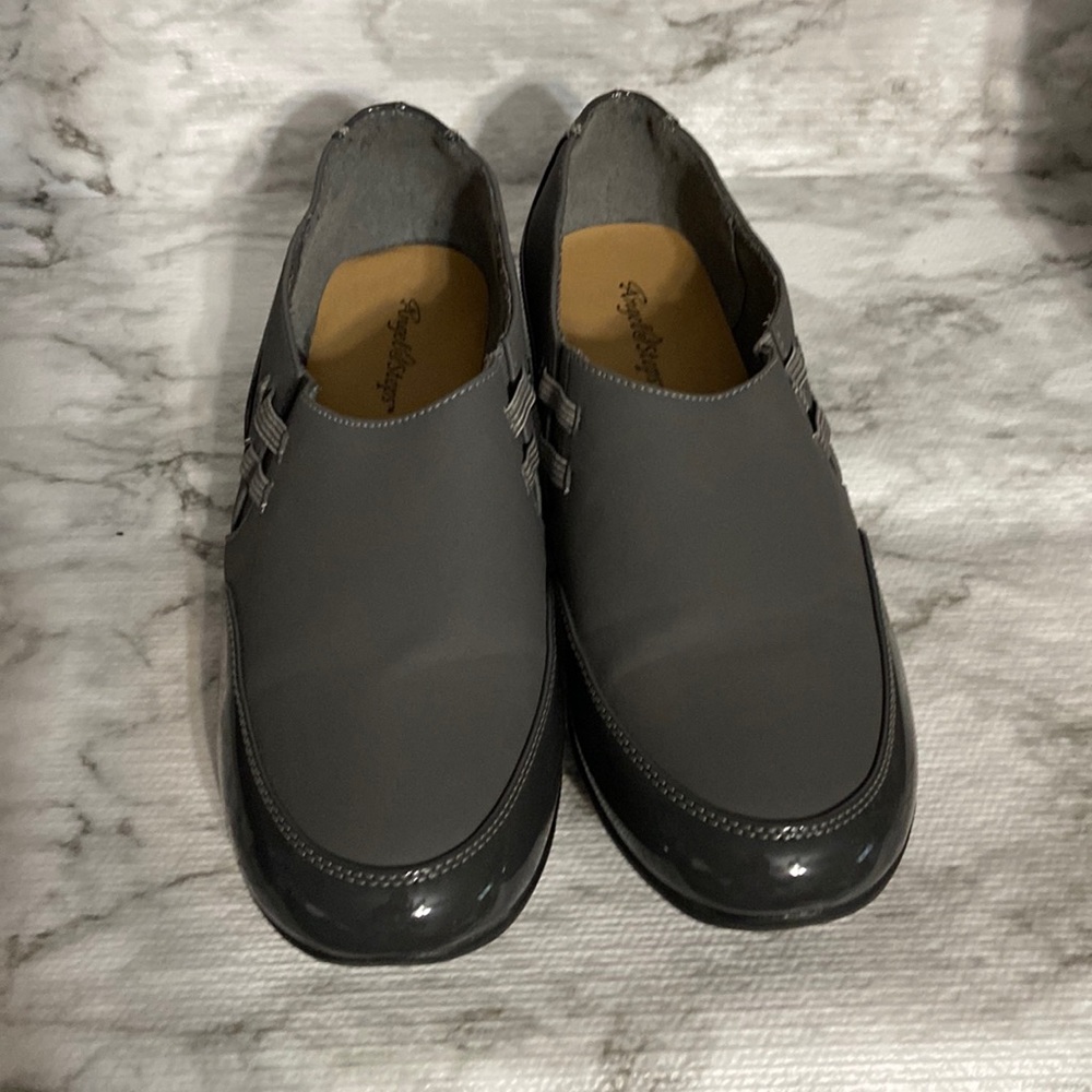 Angel steps shoes size 10M